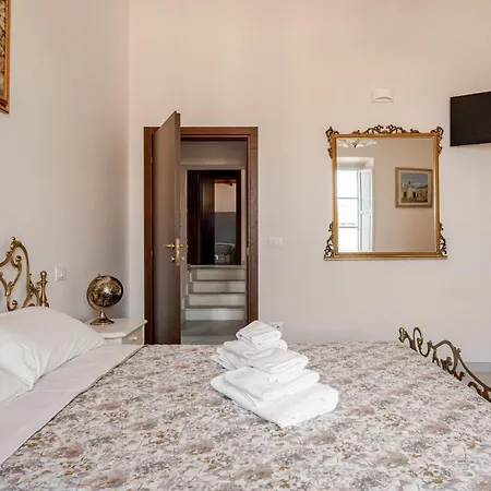 Exlusive Dolcevita Palazzo Picalfieri Apartment