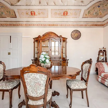 Apartament Exlusive Dolcevita Palazzo Picalfieri *